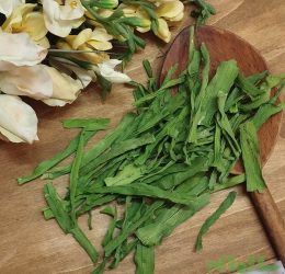 برگ تره خشک