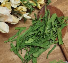 برگ تره خشک